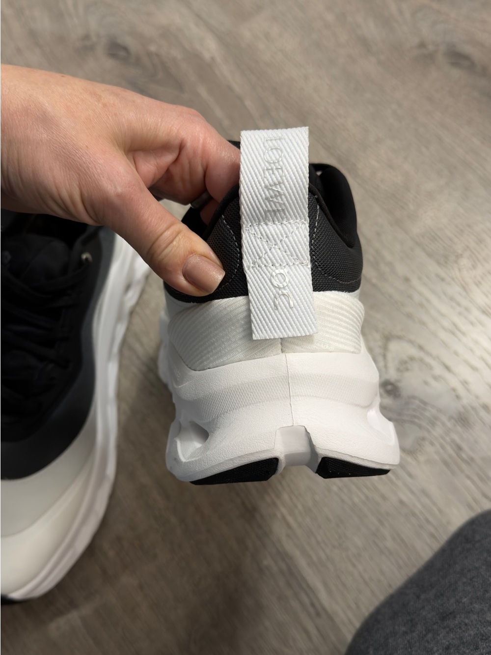 On Loewe Cloudilt Men's Black & White Athletic Sneakers 10.5 - Picture 7 of 8